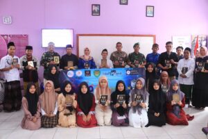 Kodim 0611/Garut Salurkan Bantuan 1000 Al-Quran Dari Gerakan Sedekah Jum’at (GSJ) Bekasi Untuk Pesantren dan Madrasah di Pelosok Garut